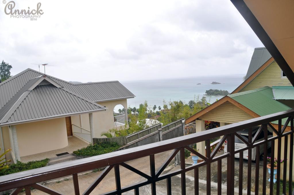 Mountain Lodge Anse Volbert Village Εξωτερικό φωτογραφία