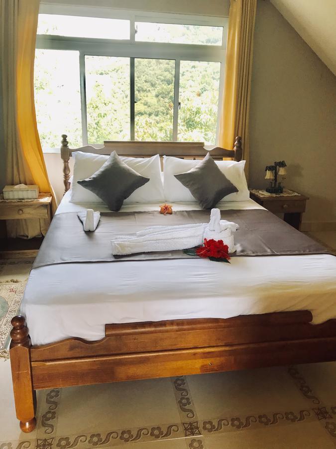 Mountain Lodge Anse Volbert Village Εξωτερικό φωτογραφία