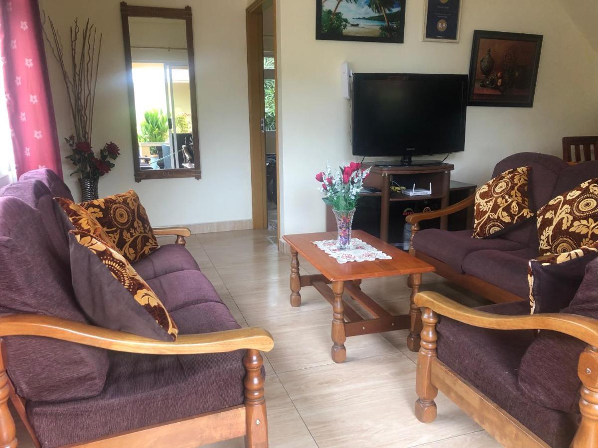 Mountain Lodge Anse Volbert Village Εξωτερικό φωτογραφία