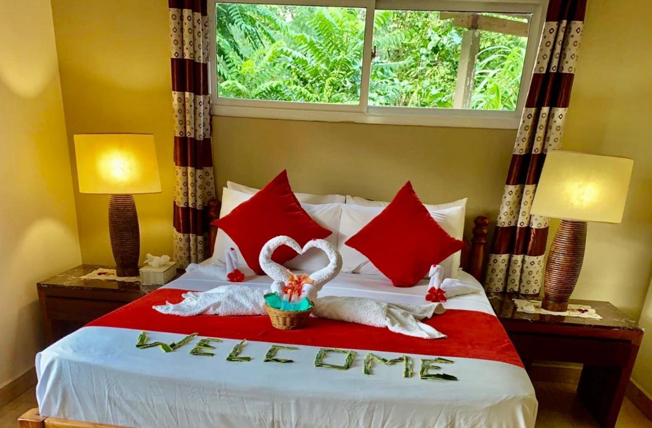 Mountain Lodge Anse Volbert Village Εξωτερικό φωτογραφία